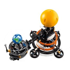 Конструктор LEGO Technic Planet Earth and Moon in Orbit 42179