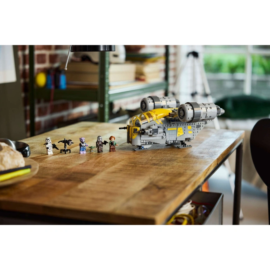 Конструктор LEGO Star Wars The Razor Crest 75447 фото 10