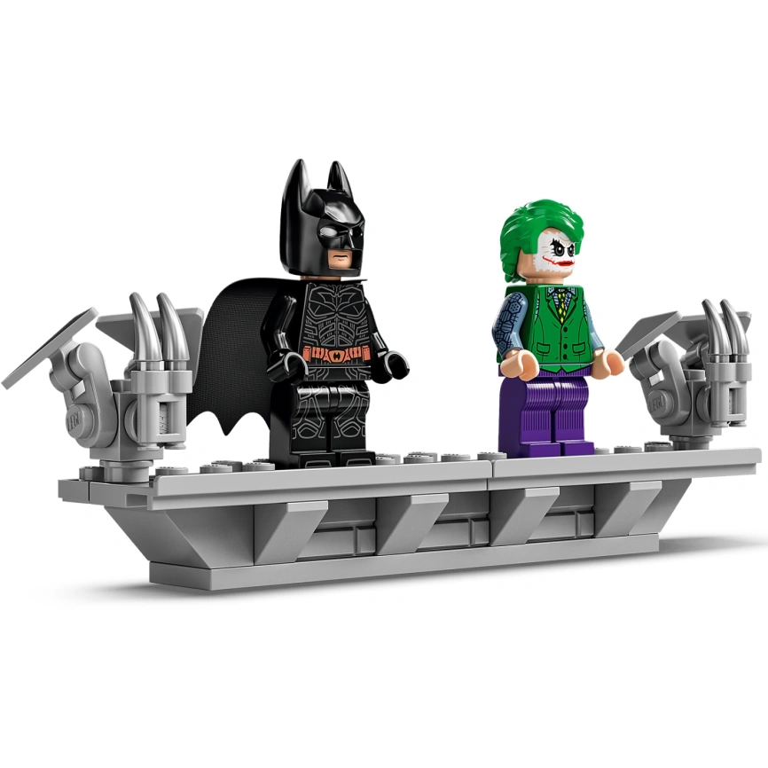 Конструктор LEGO Super Heroes Batman Batmobile 76240 фото 5