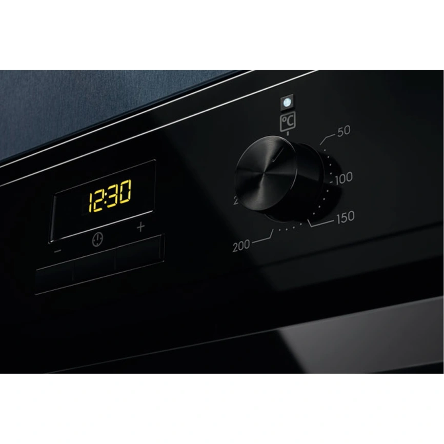 Электрический духовой шкаф Electrolux EOF3H50BK Black фото 6