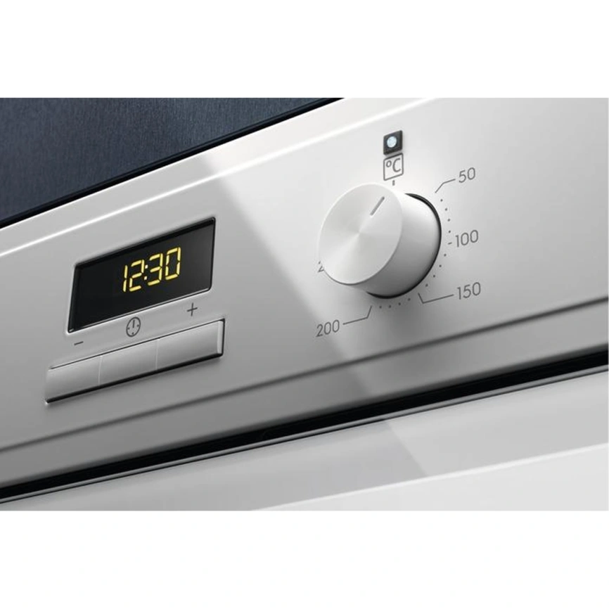 Электрический духовой шкаф Electrolux EOF3H40BW White фото 5