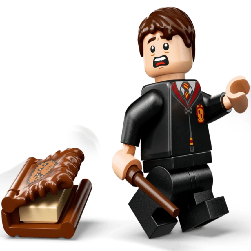 Конструктор LEGO Harry Potter Chomping Monster Book of Monsters 76449 фото 4