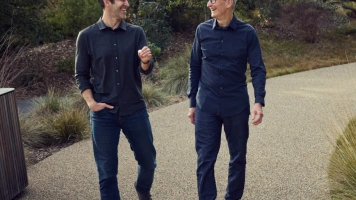 Apple меняет эпоху: Тим Кук уходит с поста CEO